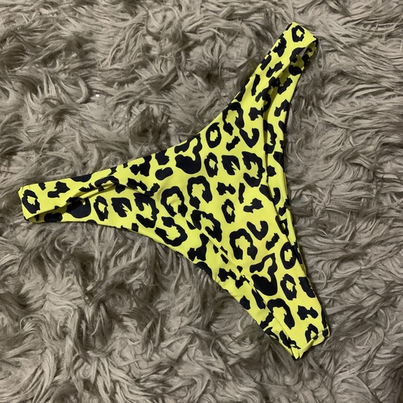 Cheetah Print Bikini | M - Picture 7 of 12
